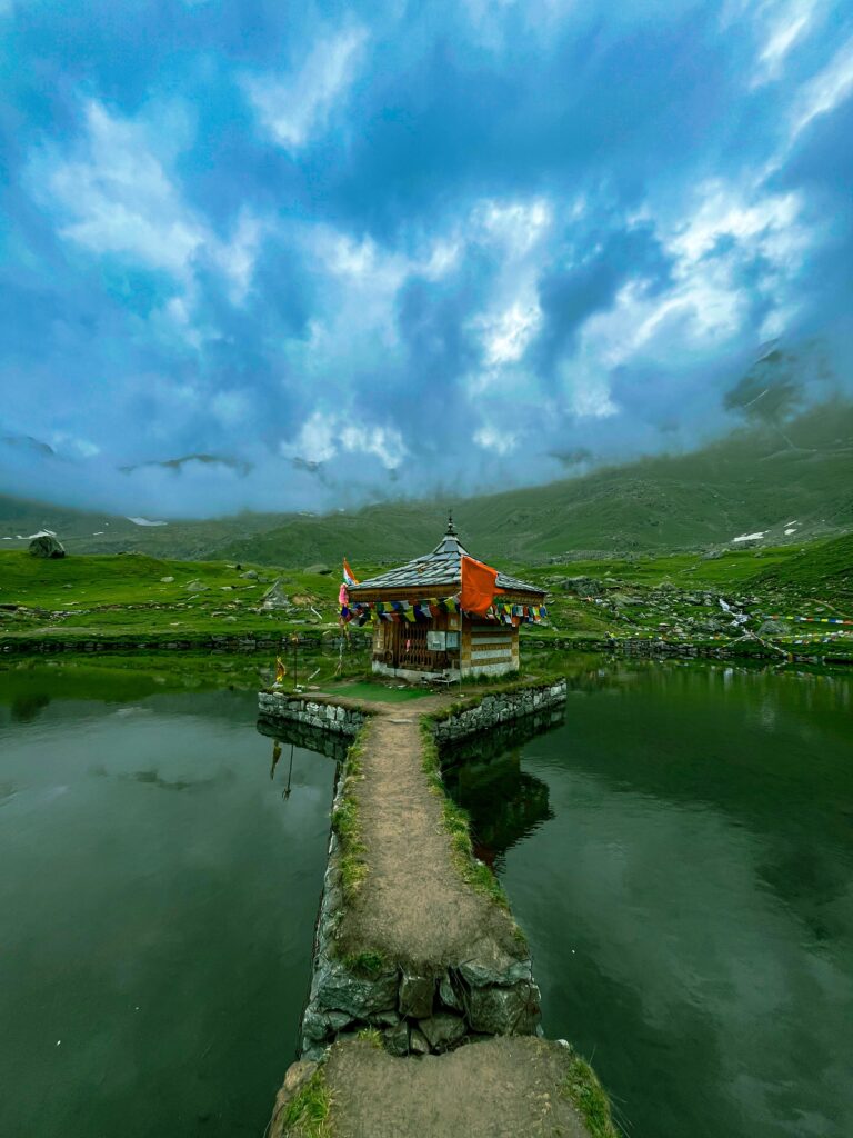 Yulla Kanda Kannaur
