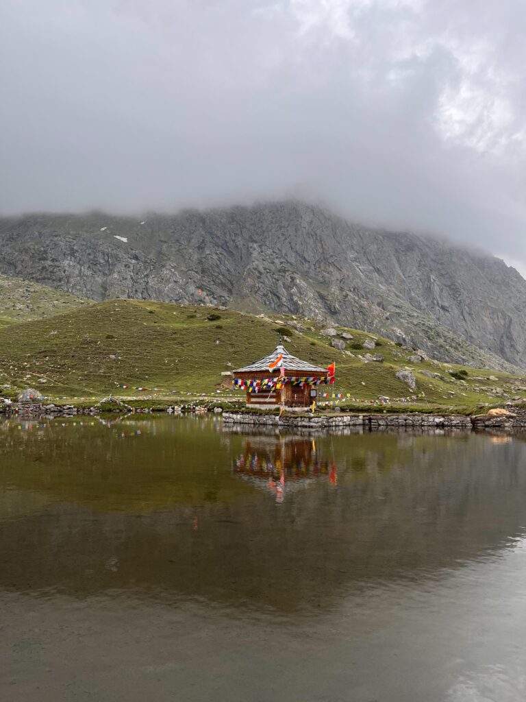Yulla Kanda Lake